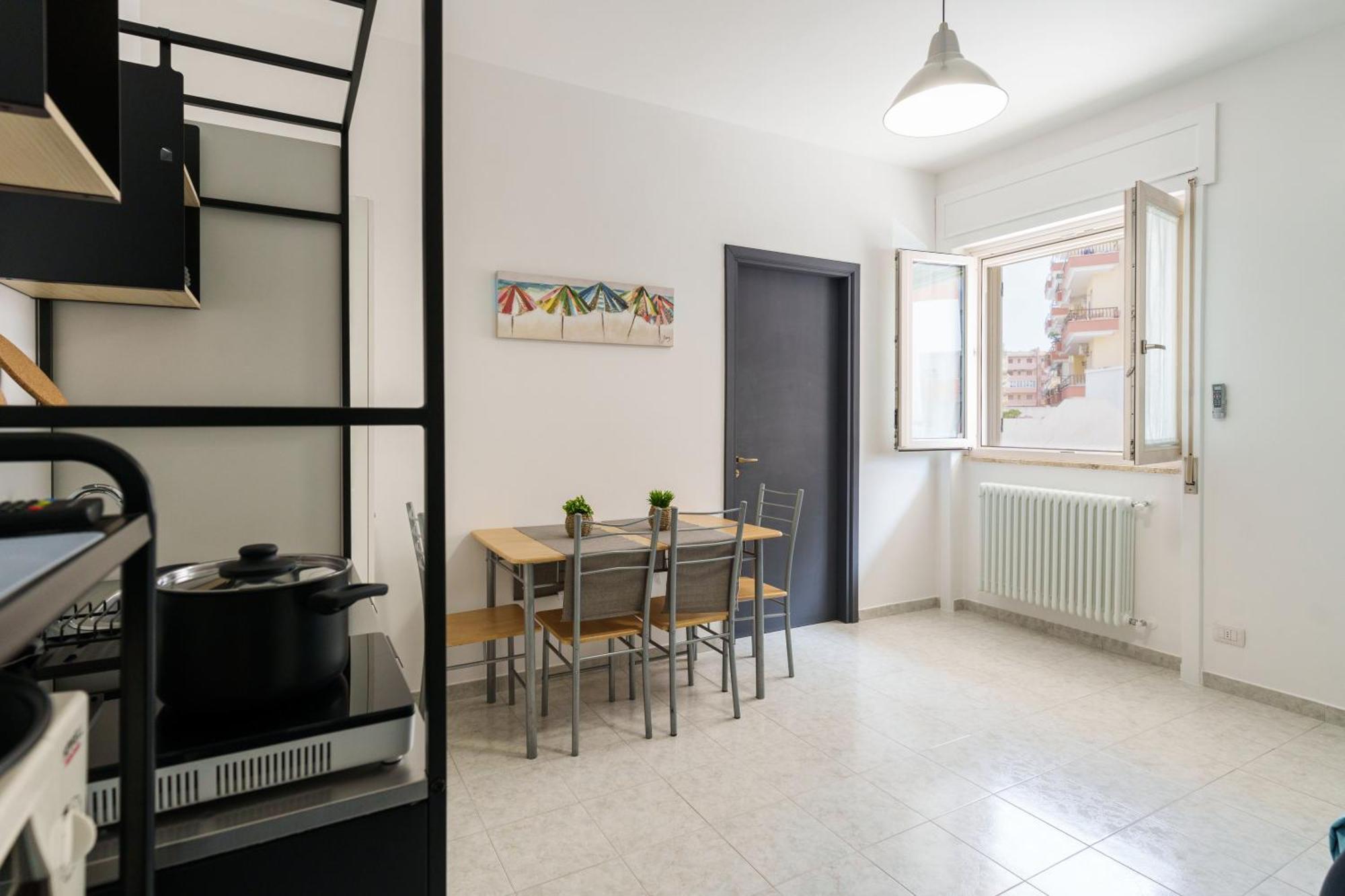 La Selenite Apartment *